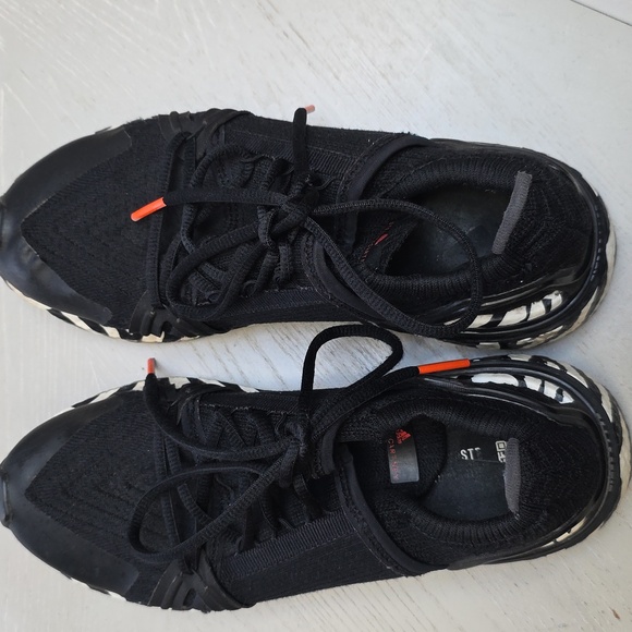 Adidas by Stella McCartney Black and White Sneakers, Size 8 - Picture 4 of 9